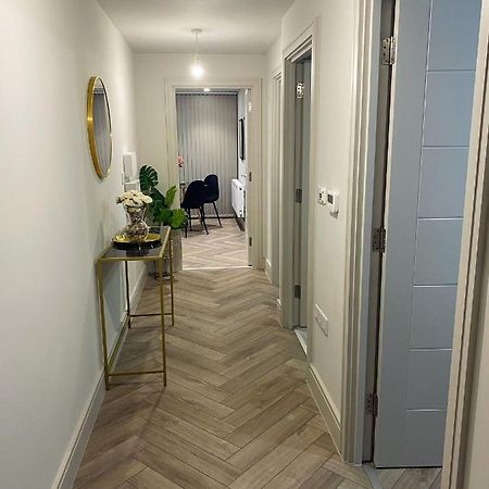 Wimbledon Luxury 3Bedroom Apartment Raynes Park Exteriér fotografie
